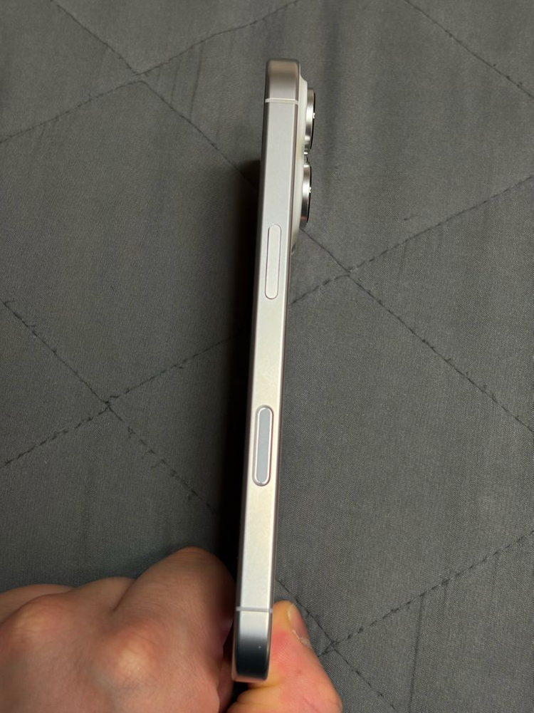 아이폰16프로 화이트 128기가--4