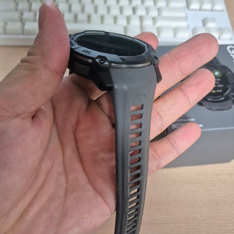 Garmin 가민 인스팅트3 50mm 아몰레드 포러너, 코로스보다 좋음 이미지