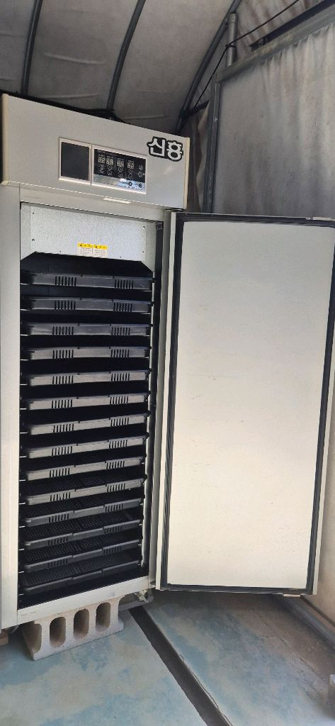 신흥 고추건조기 1도어 14채반 이미지