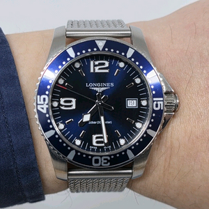 론진 하이드로콘퀘스트 쿼츠 41mm 청판