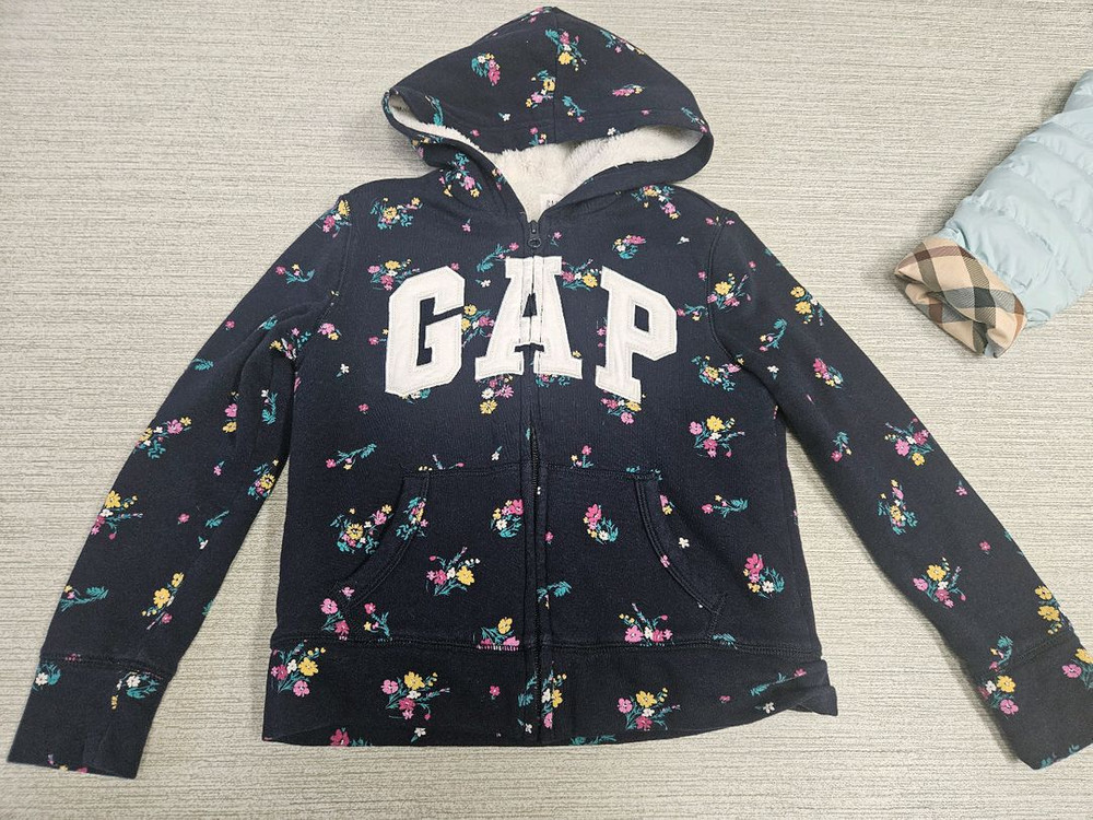 뉴발란스키즈 패딩 130 뉴발란스키즈 바람막이130 등 일괄 택포5만--5