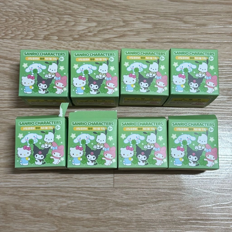 산리오 키티 쿠로미 마이멜로디 하트 워터볼 키링 네잎클로버 행운 키링 이미지