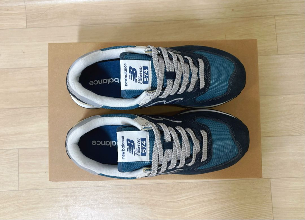 [240] 뉴발란스 574 네이비 운동화 이미지