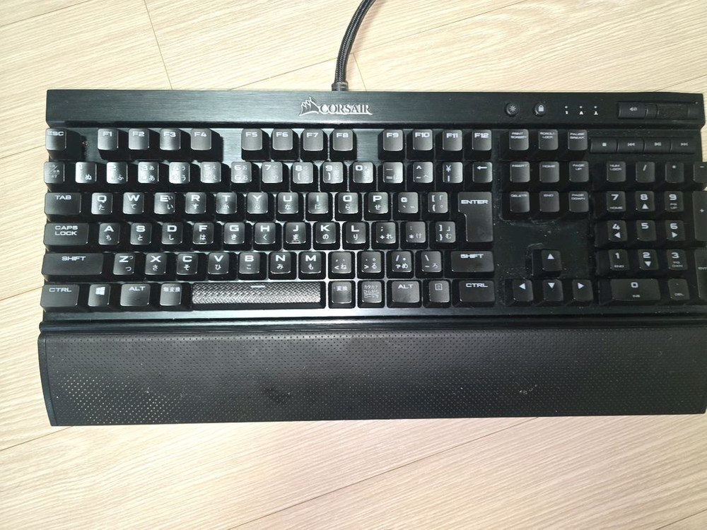 (JIS 일본어 규격)커세어 K70 LUX 적축 키보드 이미지