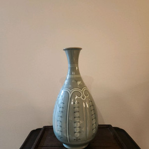 강진청자 초기작품 청자 상감 운학인화문 주병 이미지