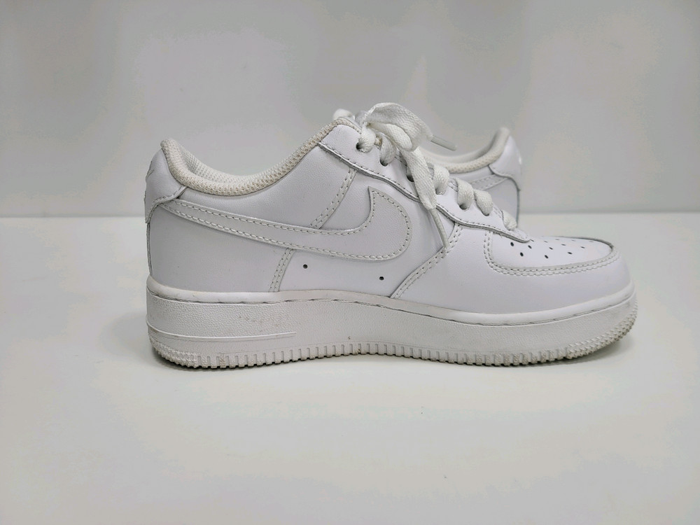 나이키 에어포스1 07로우 화이트 스니커즈 / 230사이즈--1