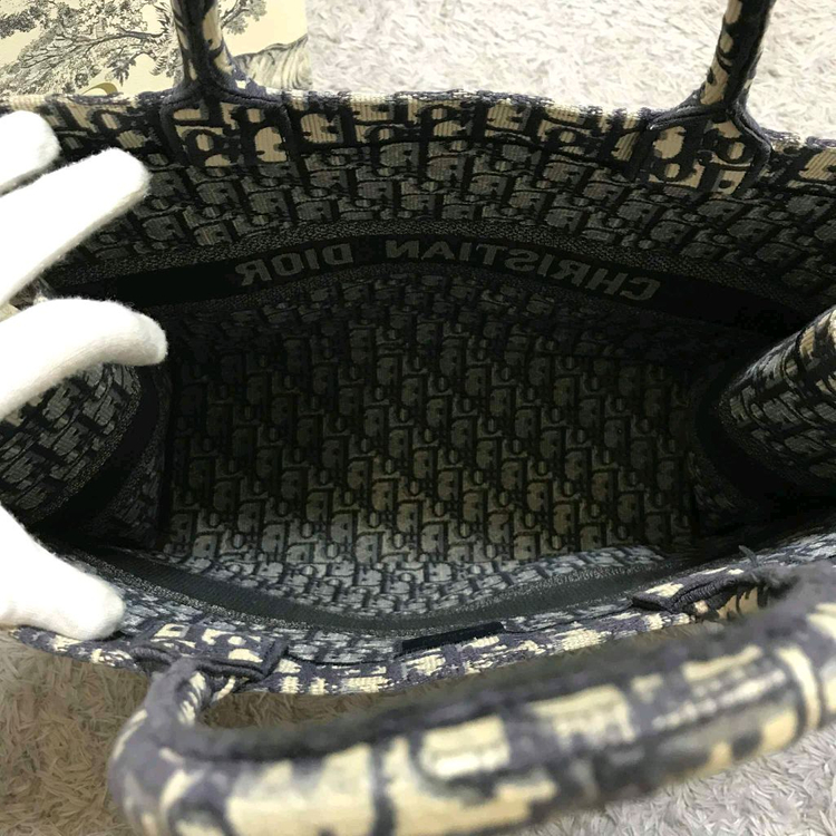 {클로젯[L][신형]디올 북 토트백 이미지