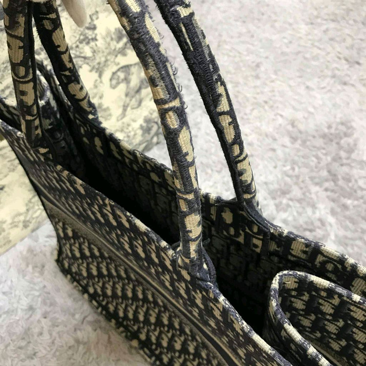 {클로젯[L][신형]디올 북 토트백 이미지