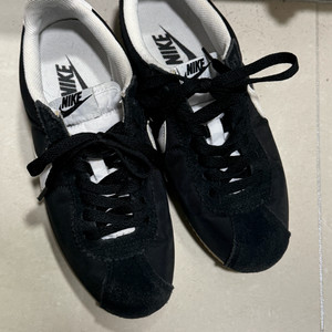 나이키 코르테즈 240