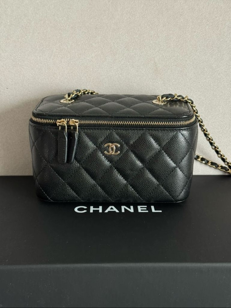 샤넬 코스메틱백 베니티백 이미지