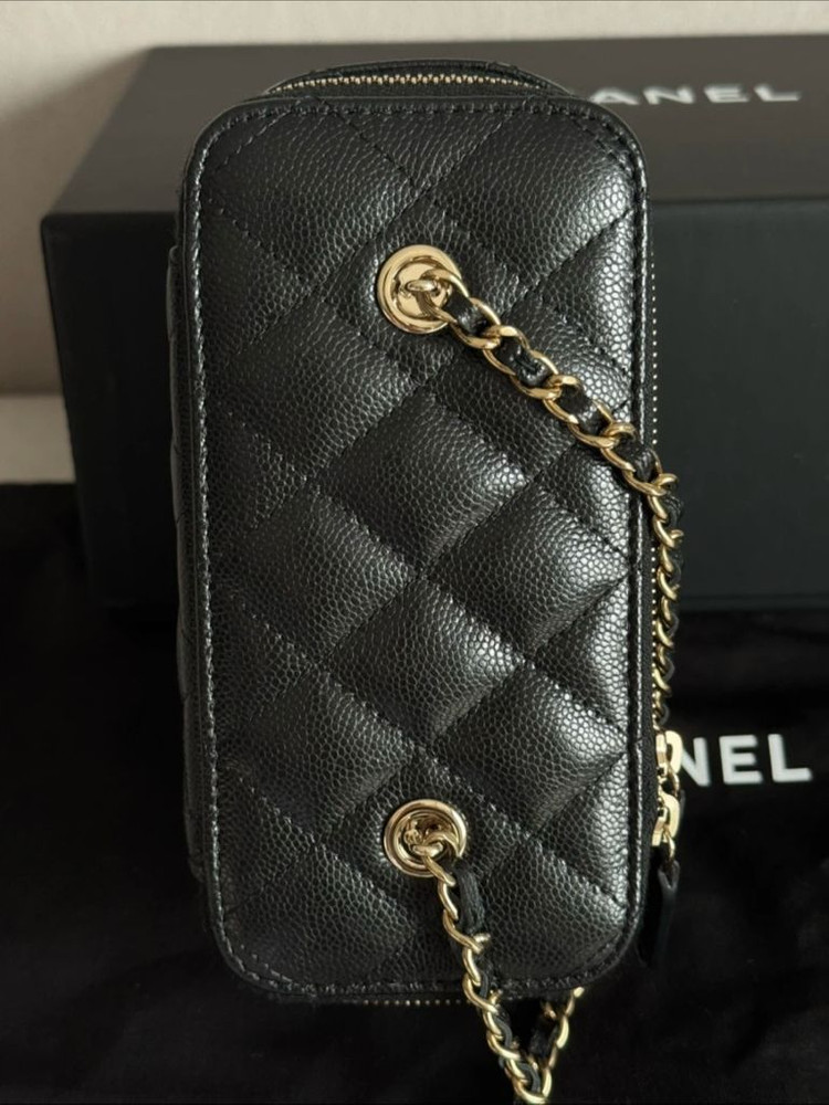 샤넬 코스메틱백 베니티백 이미지