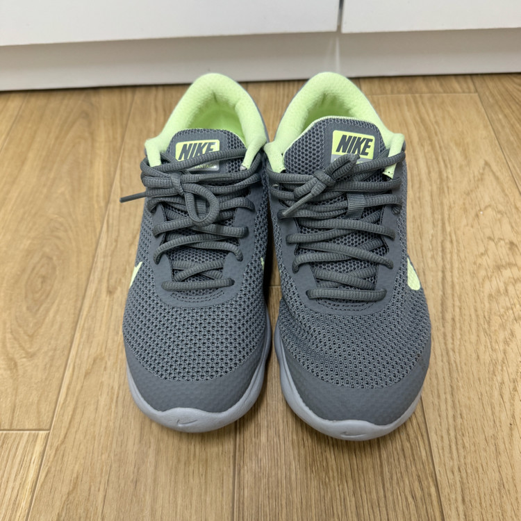 나이키 에어맥스 어드벤티지 러닝화--1