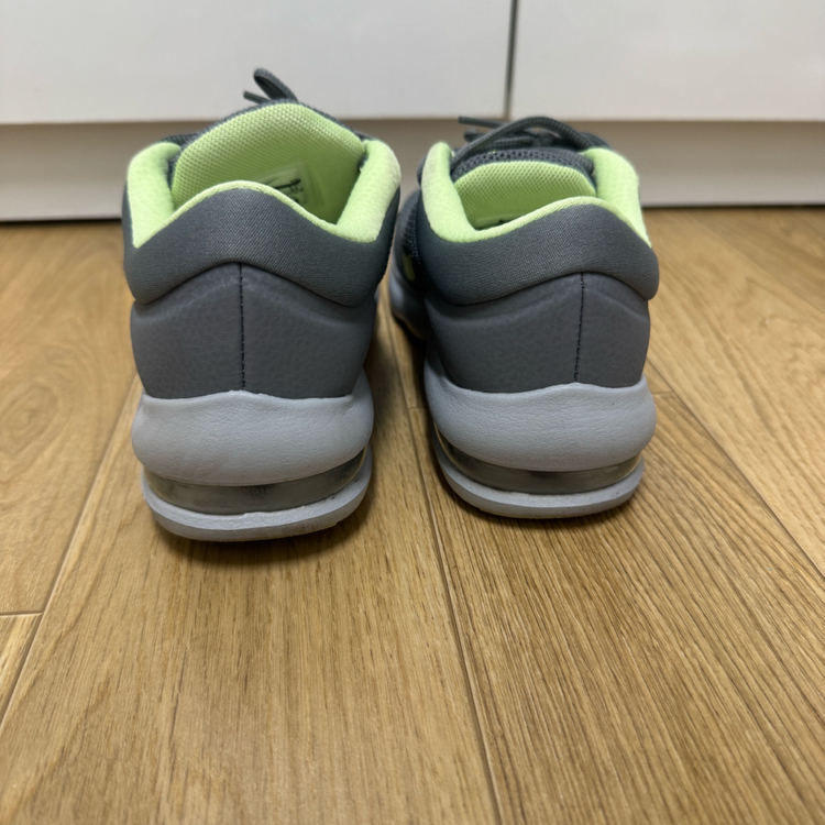 나이키 에어맥스 어드벤티지 러닝화--3