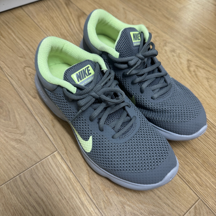 나이키 에어맥스 어드벤티지 러닝화--5