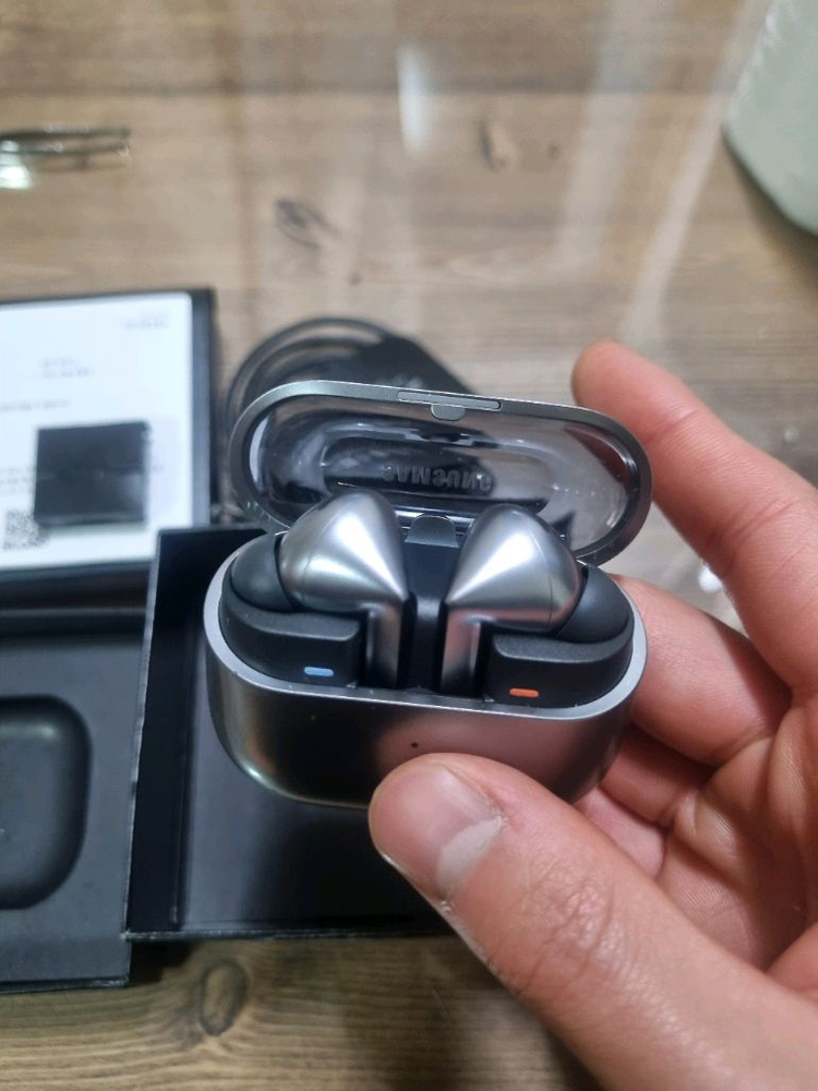 버즈3프로 이미지