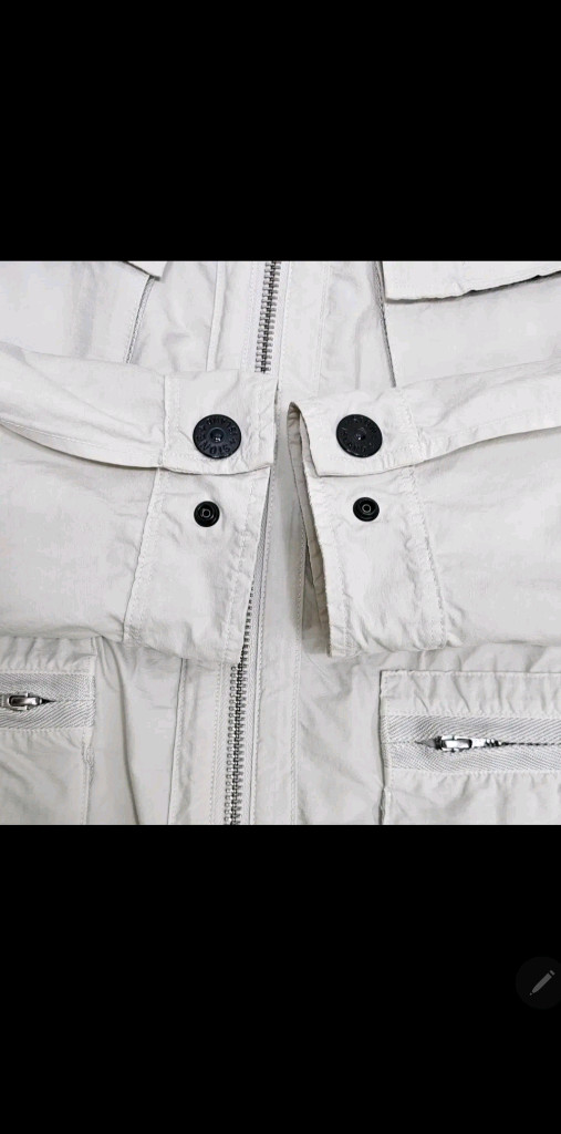 STONE ISLAND 스톤아일랜드 후드 바람막이 자켓 / 남 L 이미지