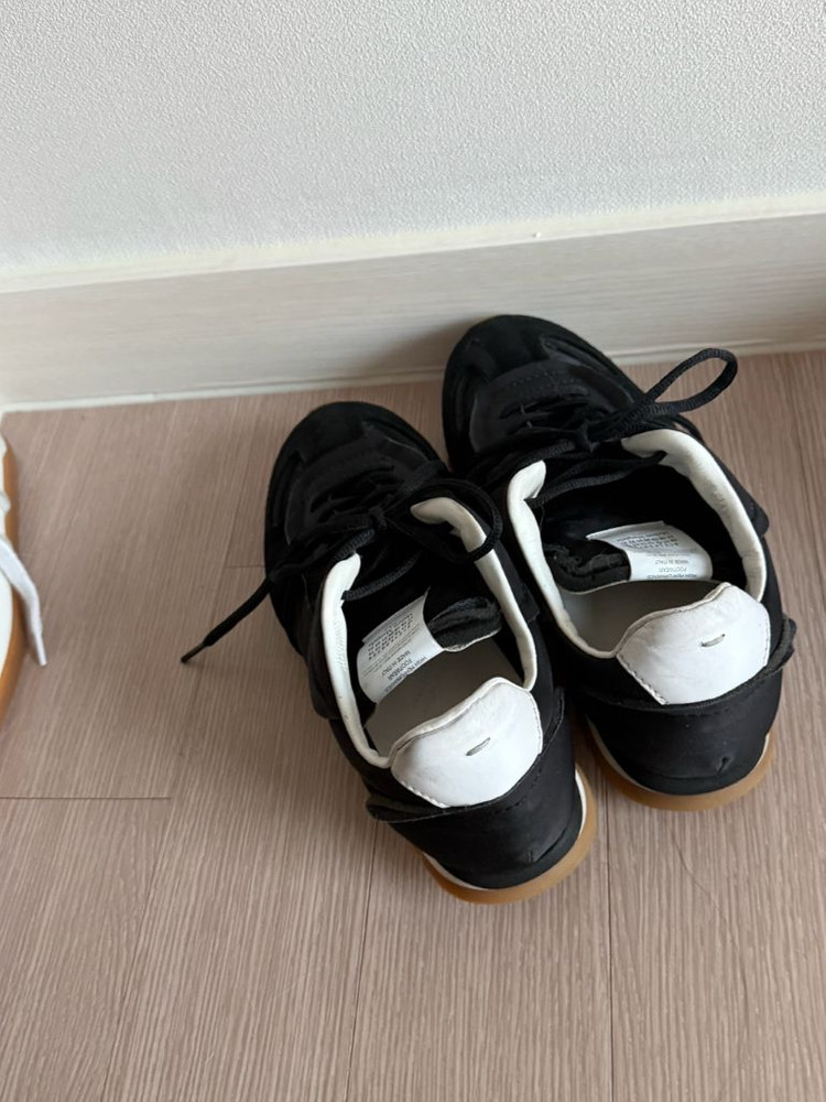 메종마르지엘라 레플리카 러너 스니커즈 블랙 화이트 S37WS0579 P4311 38 240 이미지