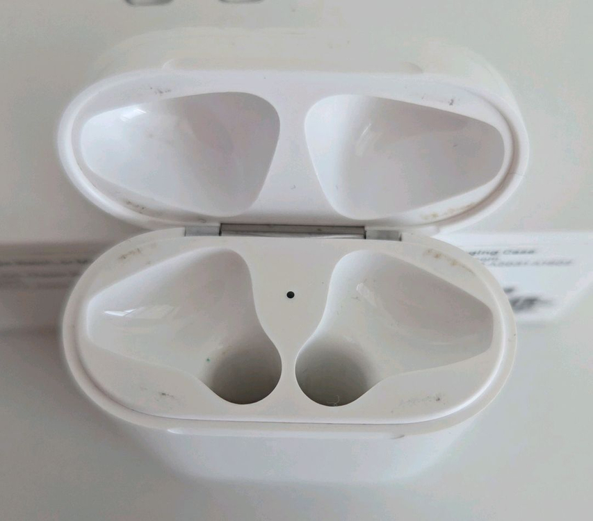 애플 에어팟 2세대 MV7N2AM/A 이미지