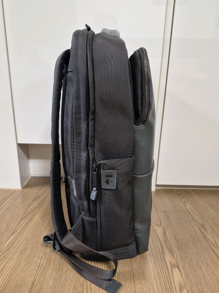 샘소나이트 레드 뉴몬트 백팩 이미지