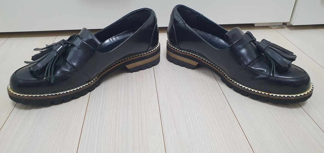 슈콤마보니 로퍼 판매--1