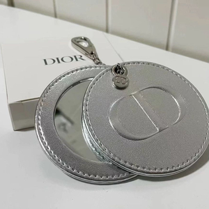 디올 회전 손거울 키링 백참 이미지