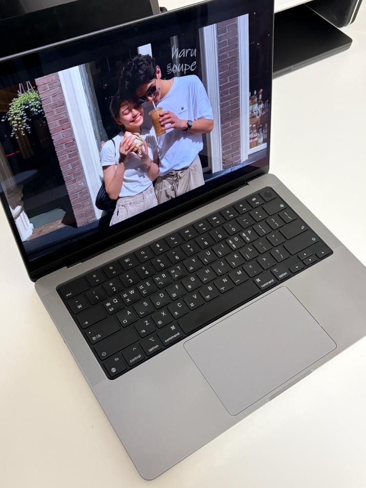 맥북 프로 m1 pro 14인치 16gb 1TB--1