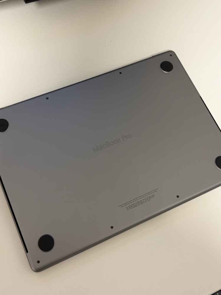 맥북 프로 m1 pro 14인치 16gb 1TB--3