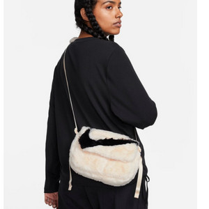 나이키 퓨추라365 퍼 크로스백