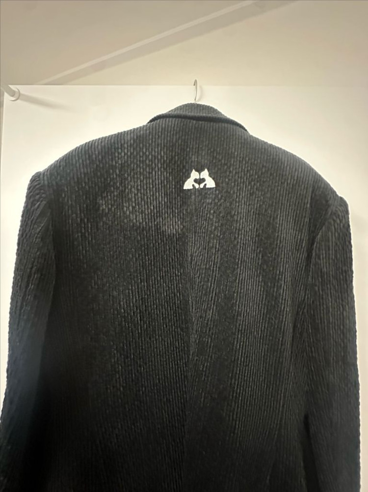 잇자바이브 코트 이미지