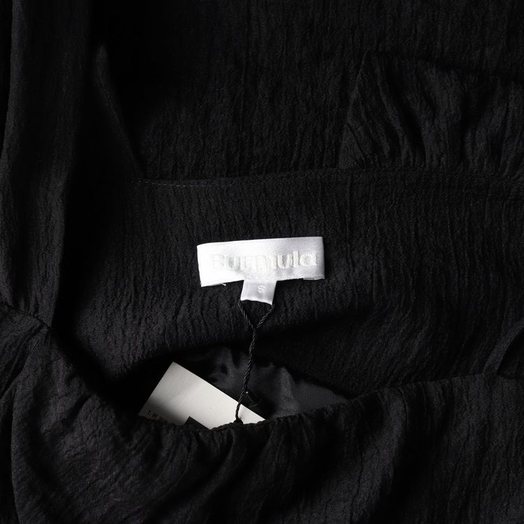 (새상품)버뮬라 블랙 텐셀 오프숄더 미니 원피스 드레스 S--5