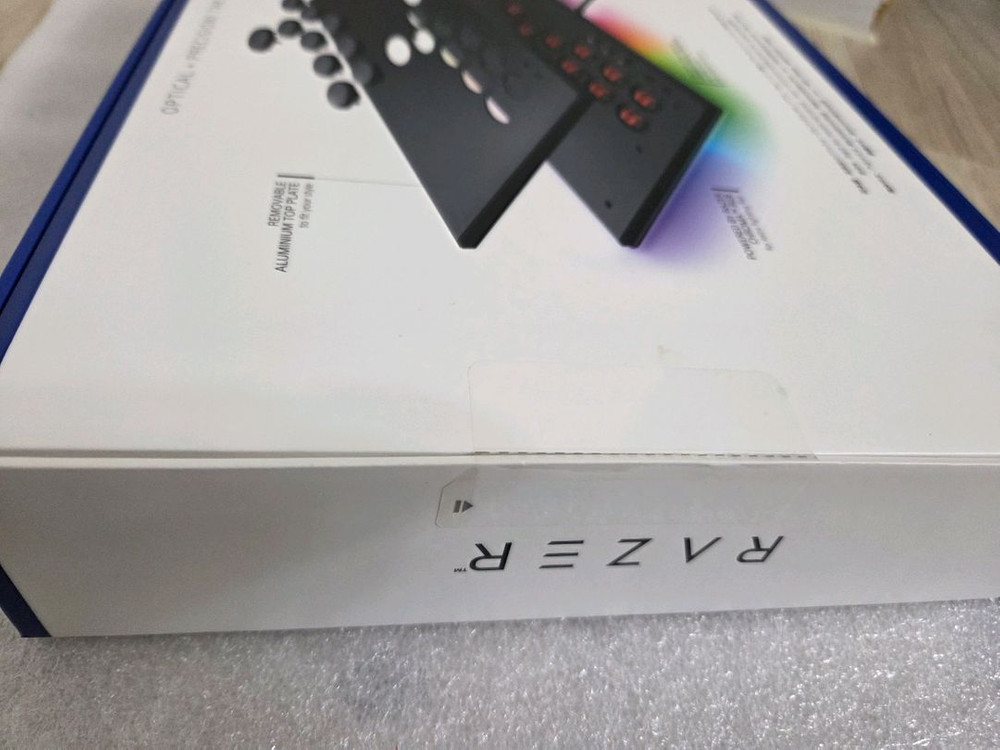 미개봉 신품 레이저 키츠네 PS5/PS4/PC 히트박스(버튼식 컨트롤러) 이미지