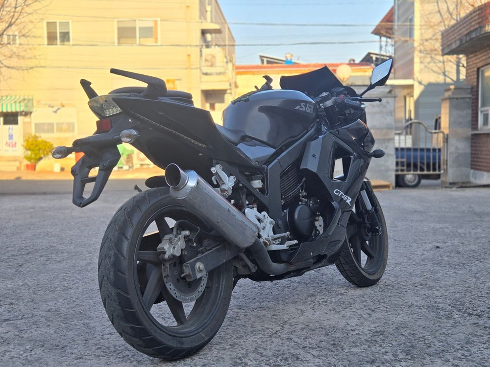 13년식 코멧 125 rc 판매합니다--2