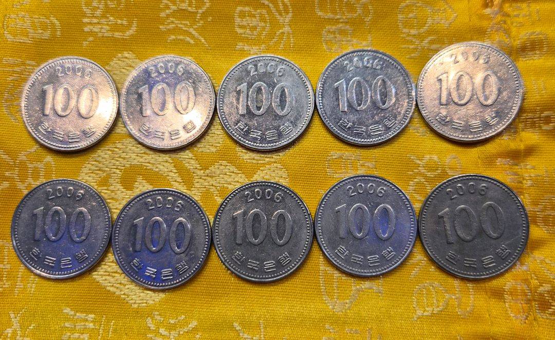 2006년 100원 동전 10개세트 이미지