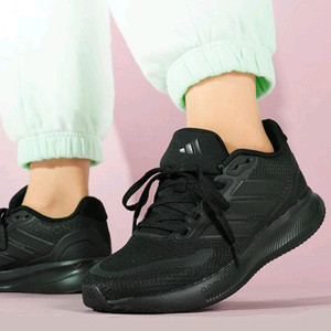 여.235 +) 아디다스 여성 러닝 운동화, 런팔콘5/ 헬스 트레이닝 조깅