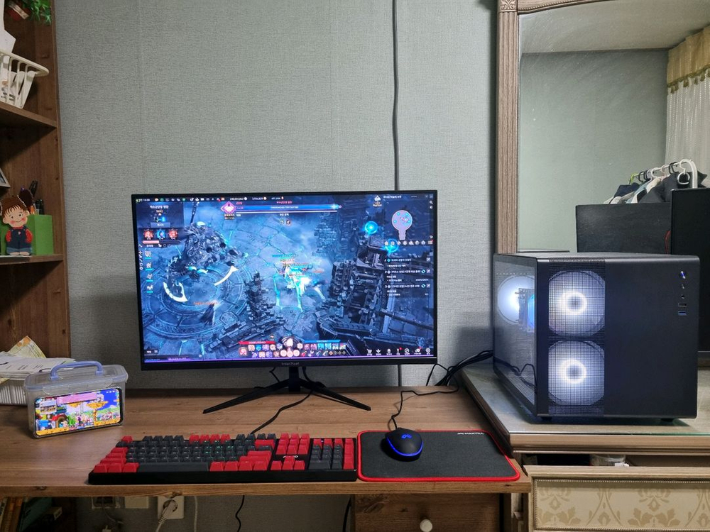 게이밍 컴퓨터세트 이미지