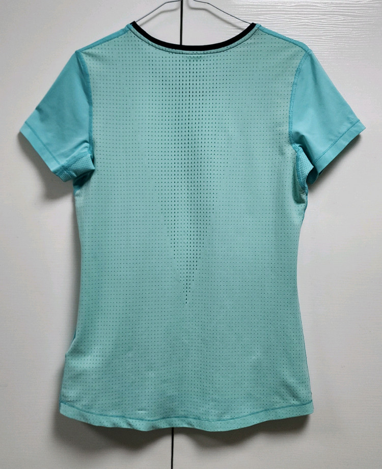 나이키(프로)드라이핏(여성티셔츠)L--2