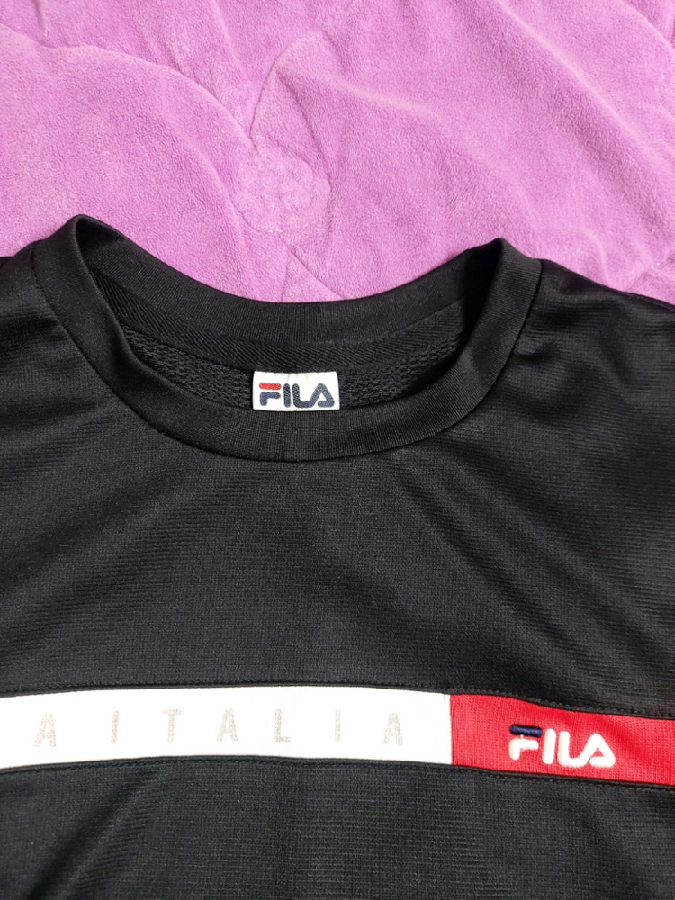 남성필라휠라 검정반팔티셔츠 95사이즈 /여성55~66가능--1