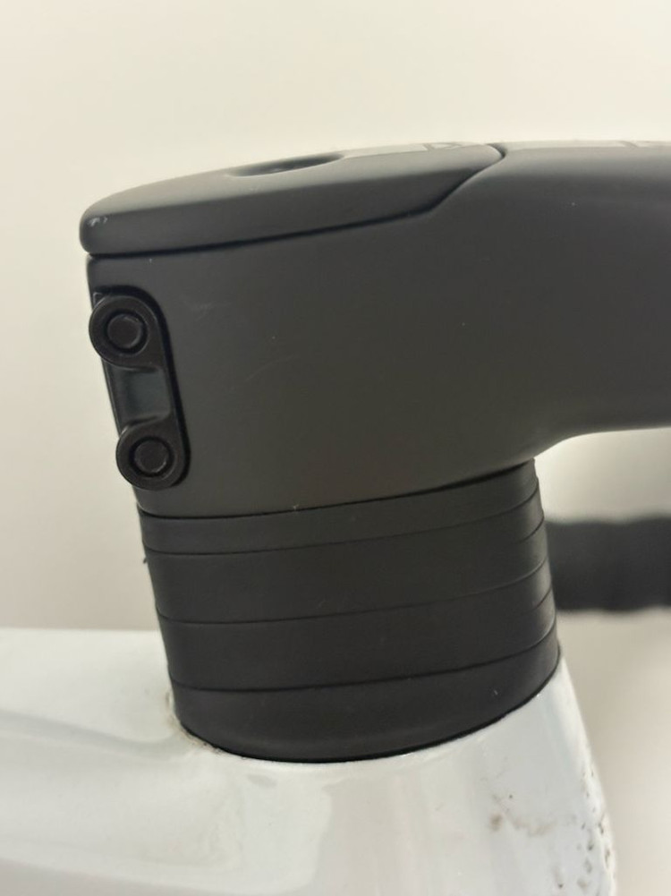 메리다 팀 SL 카본 일체형 핸들바 이미지