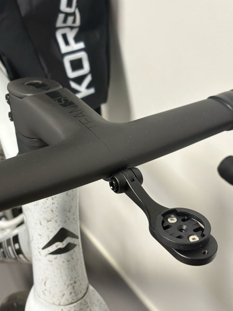 메리다 팀 SL 카본 일체형 핸들바 이미지