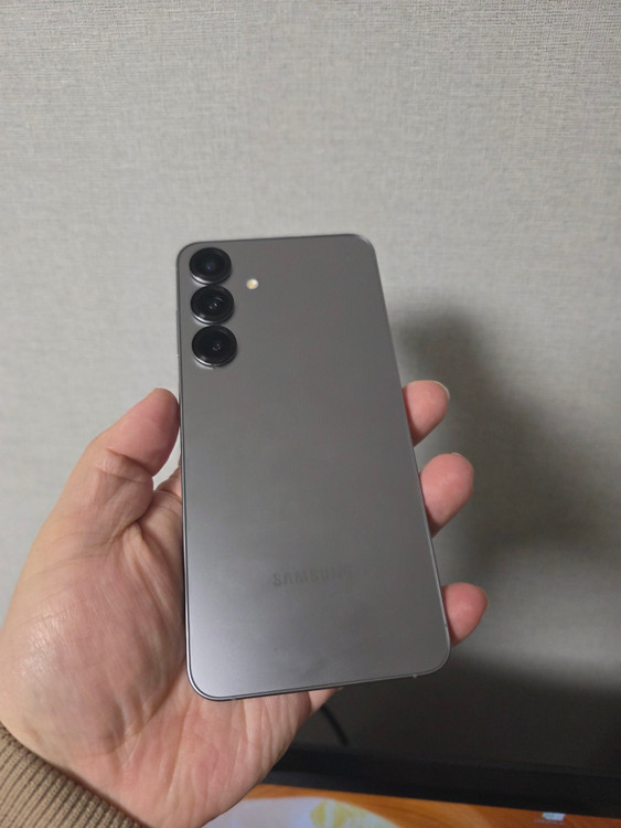 갤럭시 S25플러스 실버 256기가 A급 팔아요~--1