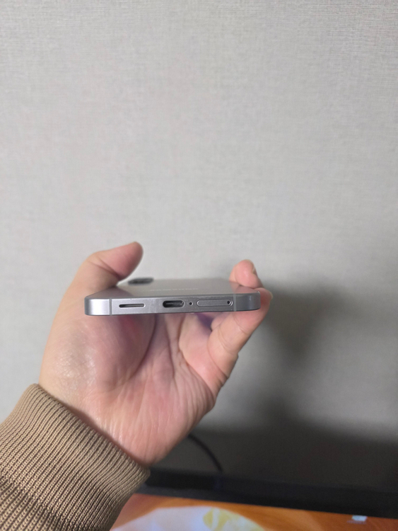 갤럭시 S25플러스 실버 256기가 A급 팔아요~--5