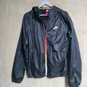 [A급]나이키 윈드러너 바람막이 블랙 L 100