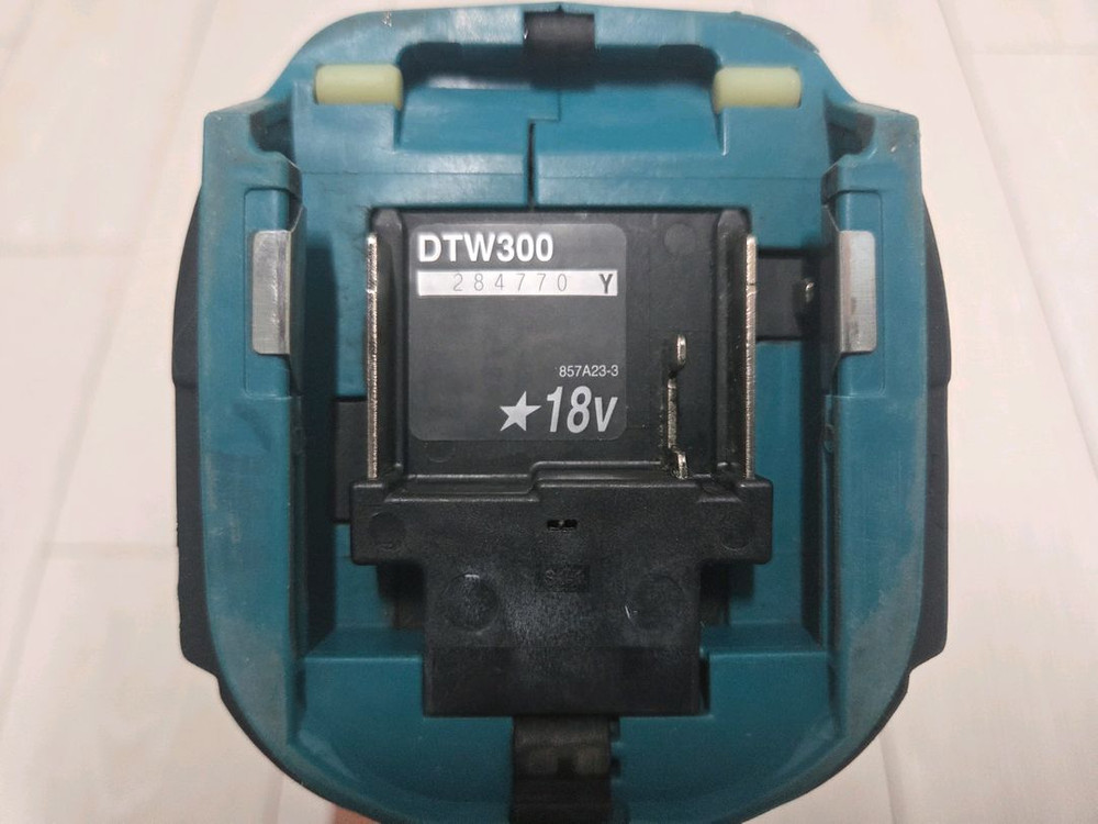 마끼다 정품 함마드릴 임팩랜치 DTW300 DHP486 DHP487 이미지