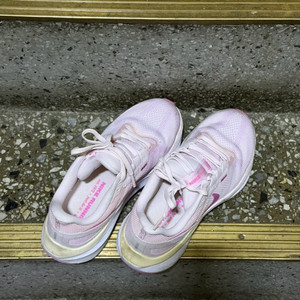 Nike 러닝화 핑크 230