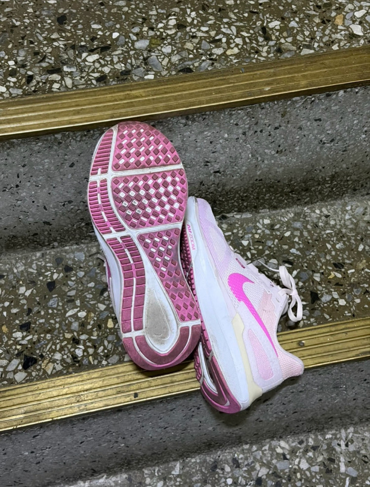 Nike 러닝화 핑크 230--1