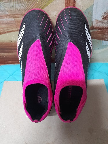 아디다스 프레데터 풋살화--2