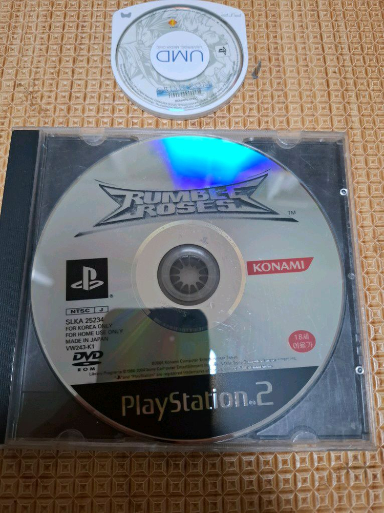 PSP 크라이시스코어, PS2 럼블로즈 이미지