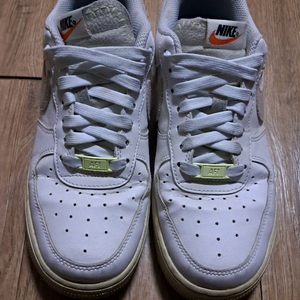 나이키 에어포스1 로우 235 2만원