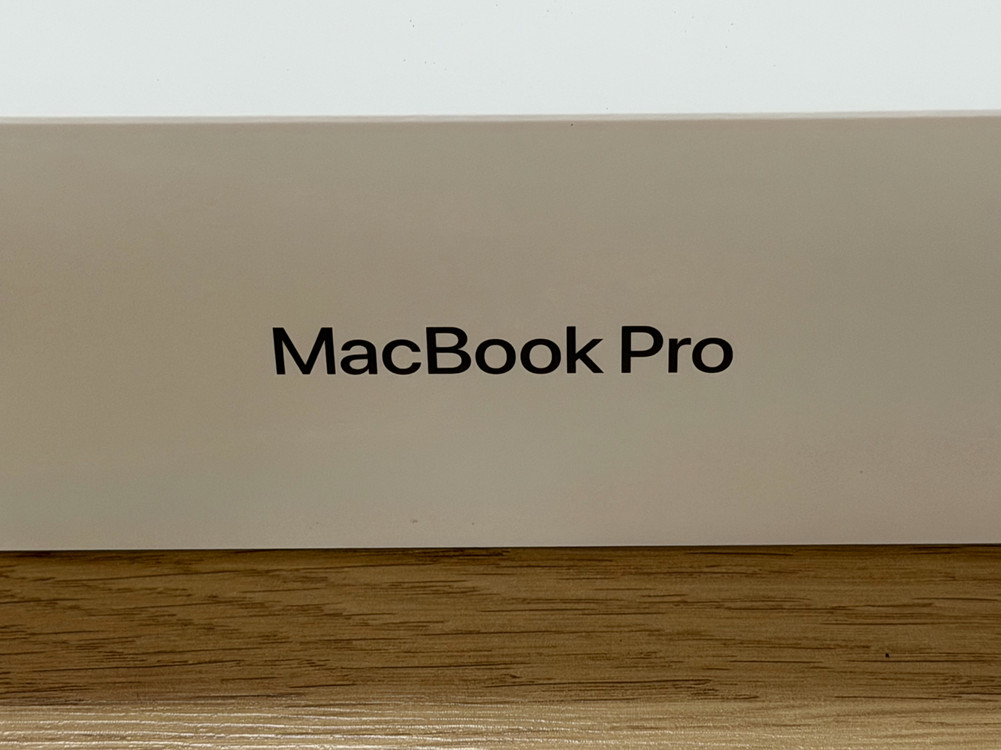 맥북 프로 14 M5 Pro 15코어 1TB 24GB 노트북--2