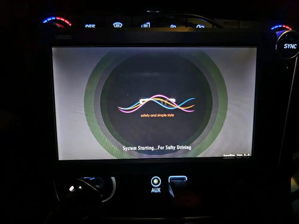 에스오씨 V8000S 지니맵 네비게이션 (7인치) 이미지